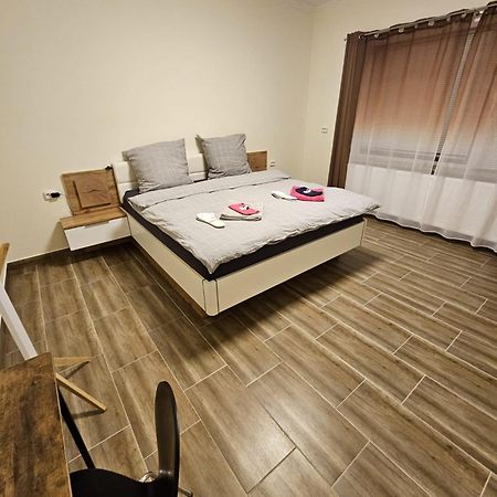Sleep & Go Motel Gyhum Buitenkant foto