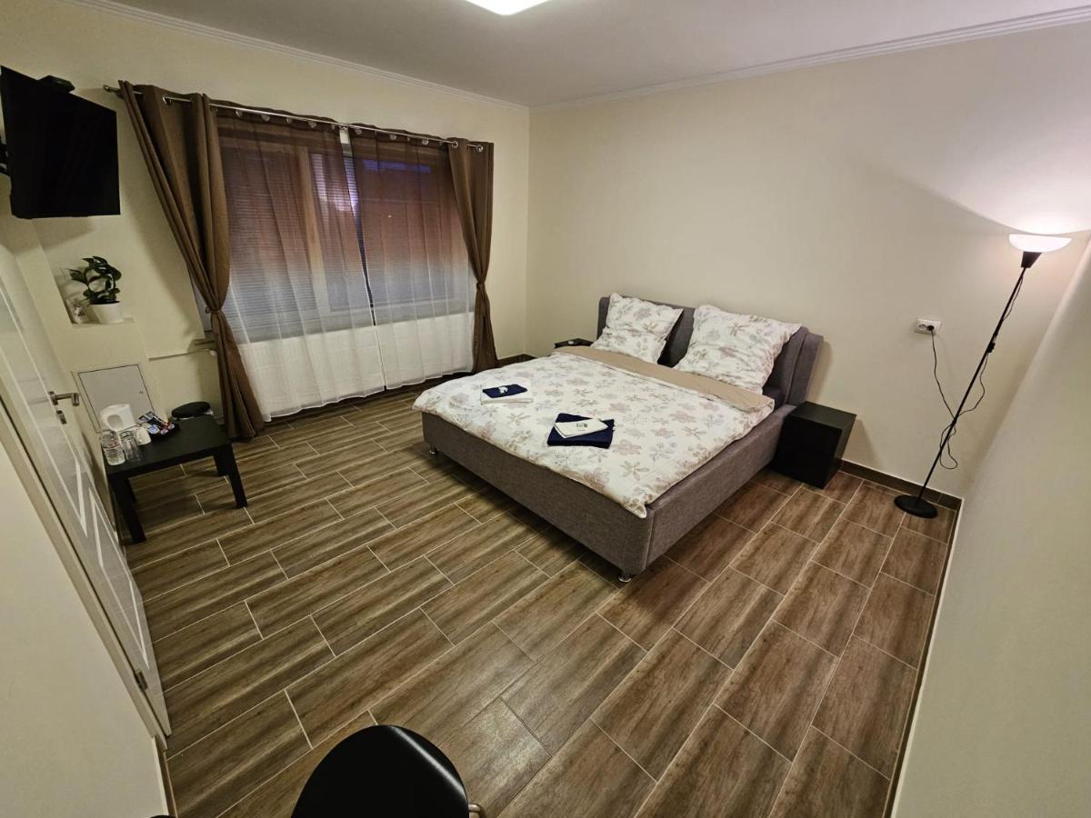 Sleep & Go Motel Gyhum Buitenkant foto
