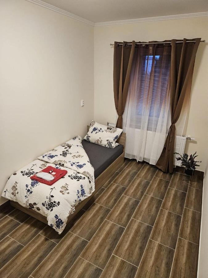Sleep & Go Motel Gyhum Buitenkant foto